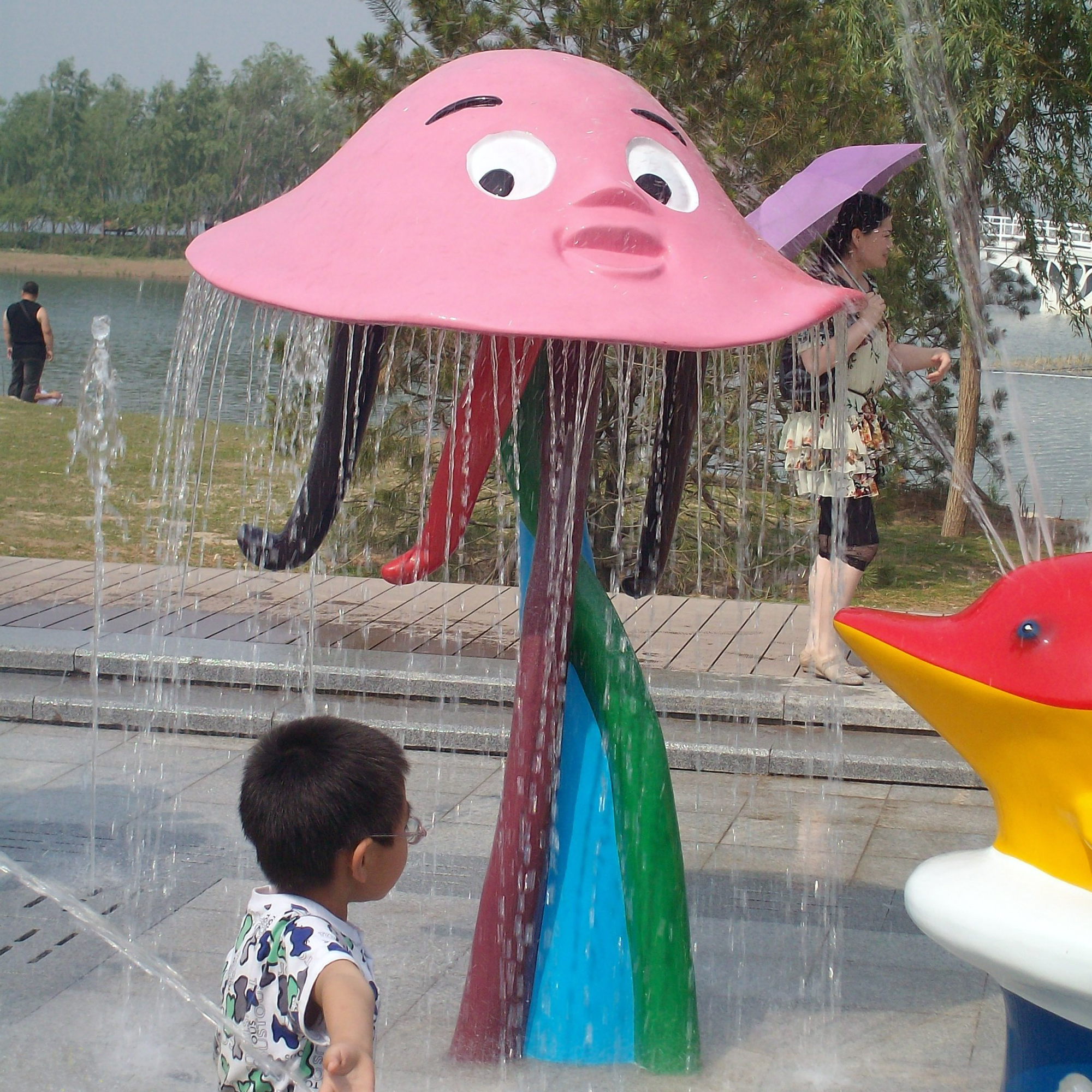 3 水母噴水（shuǐ） (4).jpg
